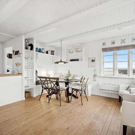 Semesterbostad 1160 *